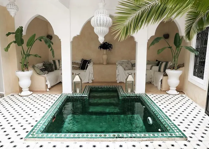 Riad Shiraz Private House Pool & Hammam Marrakesh